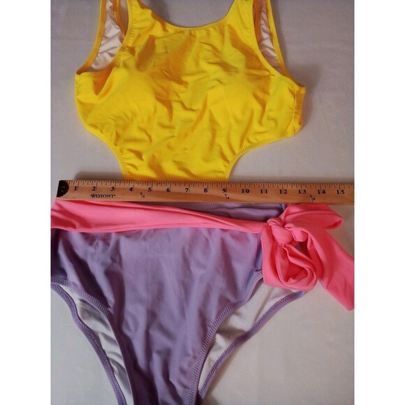 Women's Live Life On The Beach One Piece Peekaboo Bathing Suit New W tags Small - Picture 10 of 11